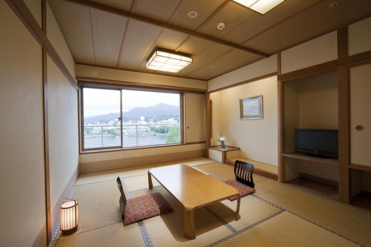 琵琶湖グランドホテル京近江 Otsu Exterior photo