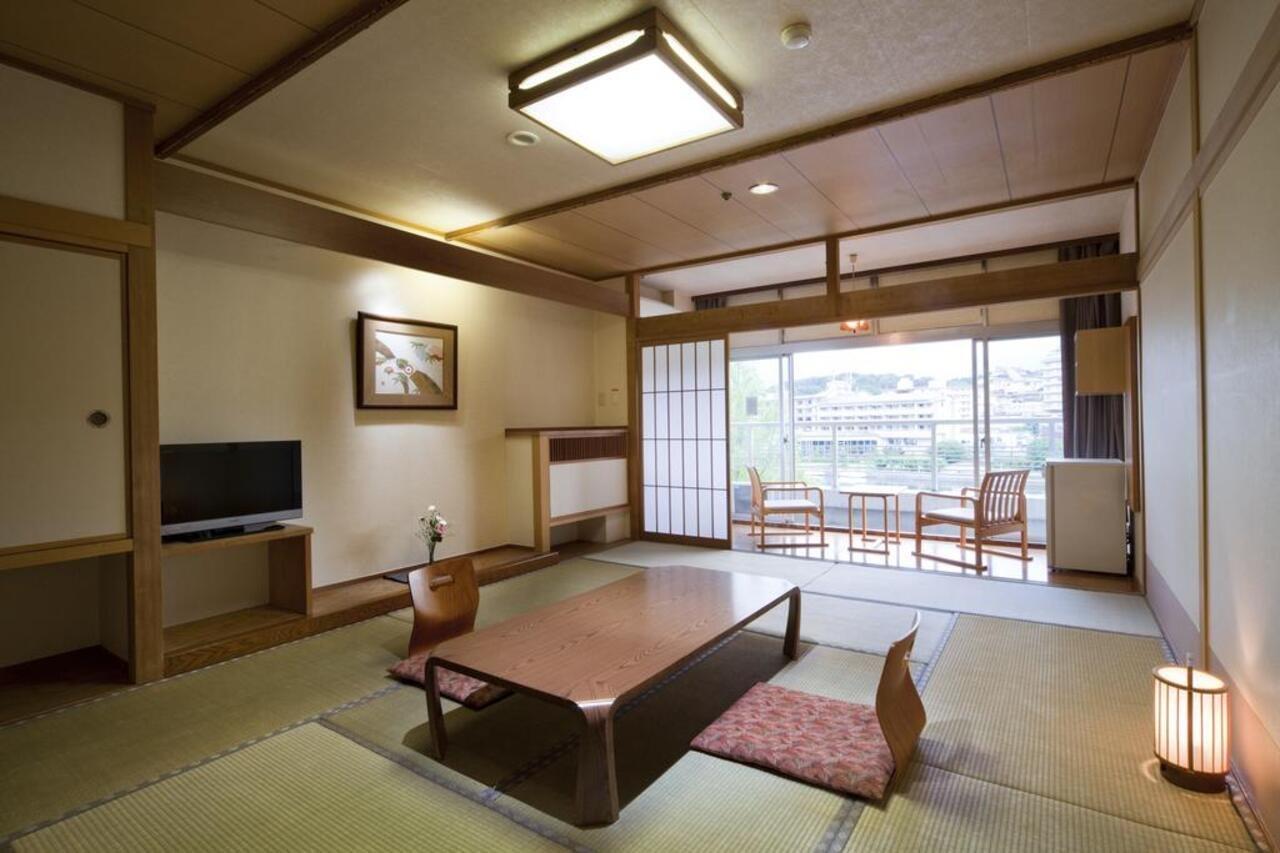 琵琶湖グランドホテル京近江 Otsu Exterior photo